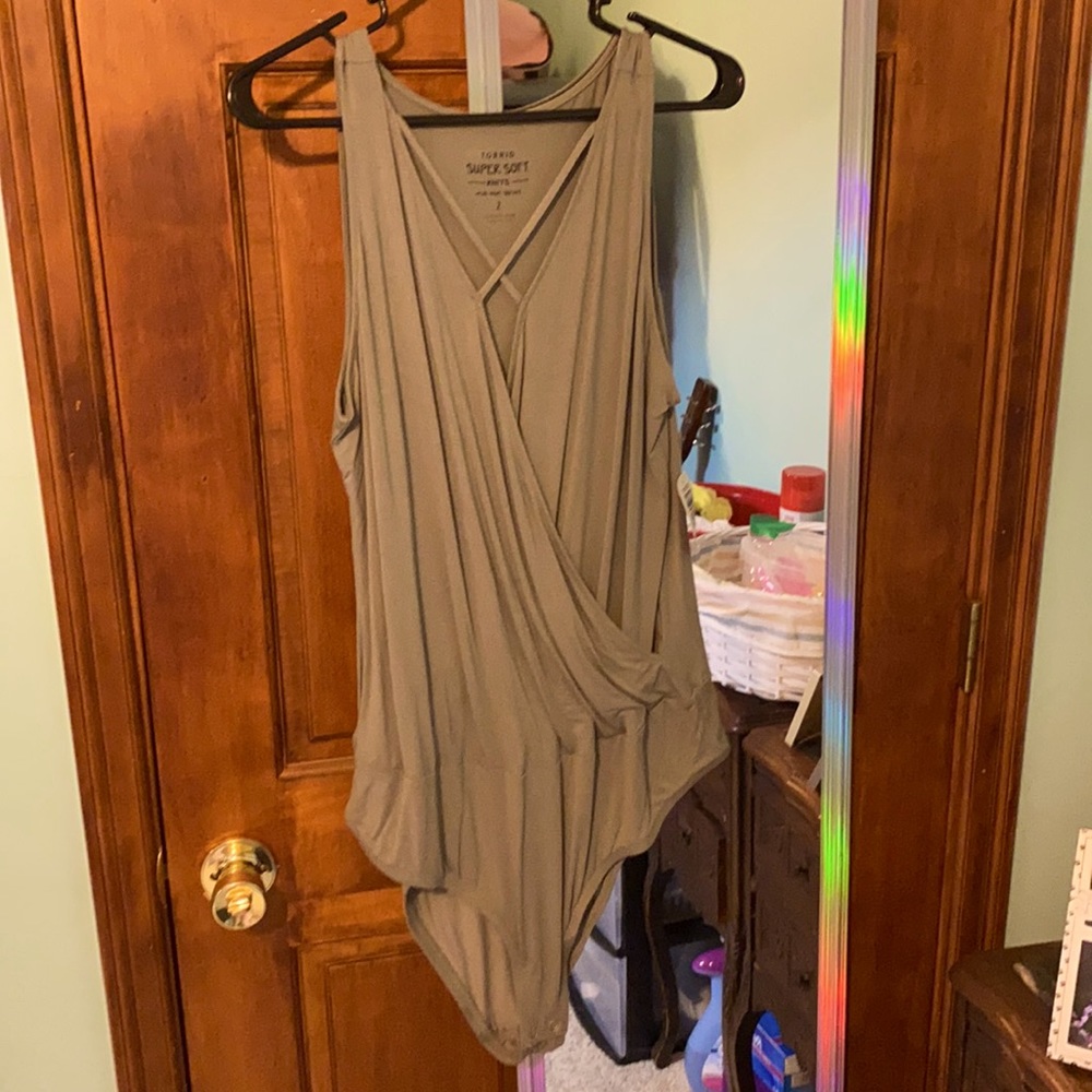 Olive colored torrid bodysuit 2x